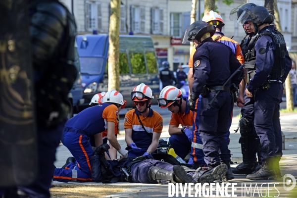 Protestation contre Le Président Emmanuel Macron.  Protest against President Emmanuel Macron.