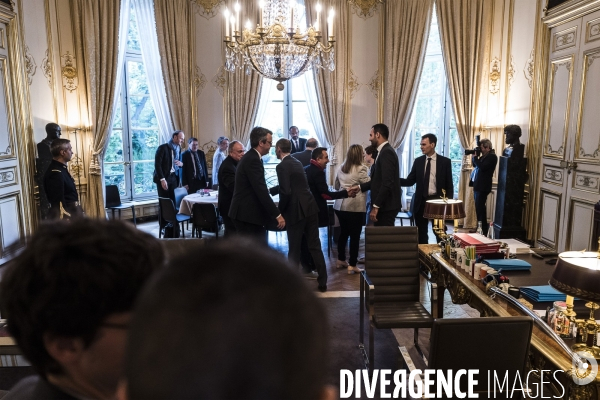 Matignon, Entretiens avec les organisations syndicales