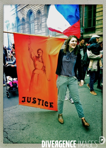 Défilé de l Action Française pour rendre hommage à Jeanne d Arc