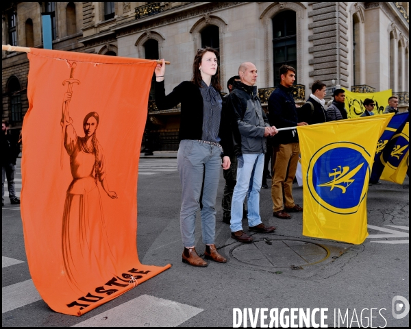 Défilé de l Action Française pour rendre hommage à Jeanne d Arc