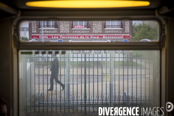 Usagers de la ligne Paris Rouen Le Havre pendant les grèves SNCF