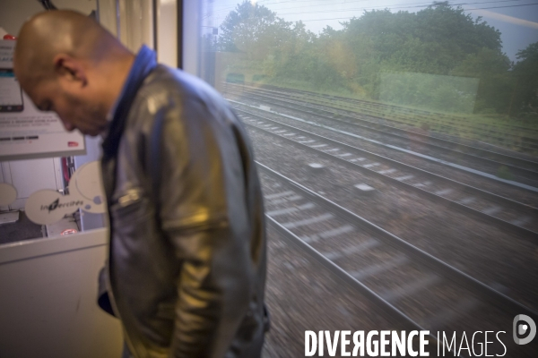 Usagers de la ligne Paris Rouen Le Havre pendant les grèves SNCF