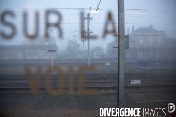 Usagers de la ligne Paris Rouen Le Havre pendant les grèves SNCF