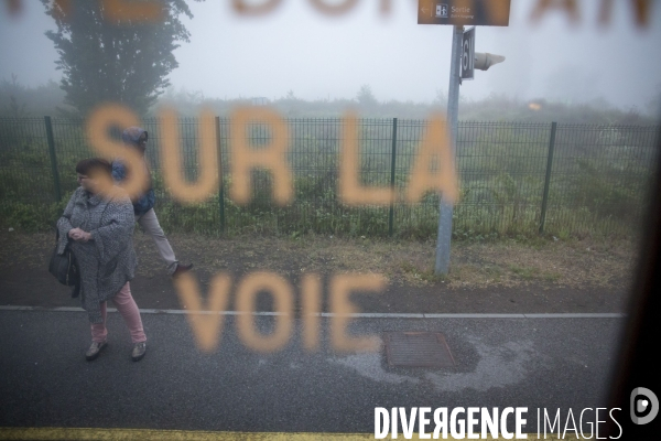 Usagers de la ligne Paris Rouen Le Havre pendant les grèves SNCF