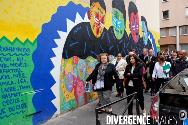 Anne Hidalgo en visite au quartier populaire saint Blaise.