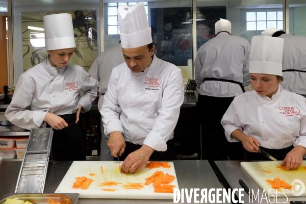 L   école de cuisine Cuisine mode d  emploi crée par Thierry Marx