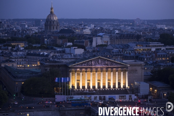 Derniers tours pour la grande roue de Paris sur la place de La Concorde.