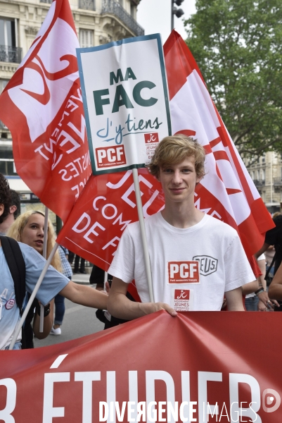 Manifestation La marée populaire anti Macron, le 26 mai à Paris.