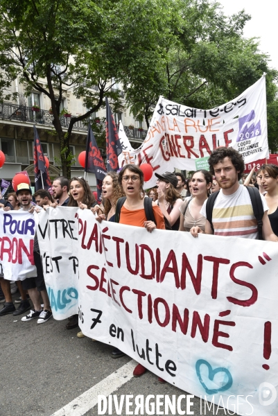 Manifestation La marée populaire anti Macron, le 26 mai à Paris.