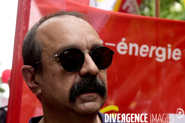 Philippe Martinez  dans la Manifestation anti-Macron, Marée Populaire à Paris. Philippe Martinez at Demonstration anti-Macron, Popular Tide Paris.