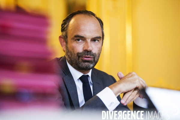 Entretien avec le premier ministre Edouard PHILIPPE dans son bureau de l Hôtel Matignon.