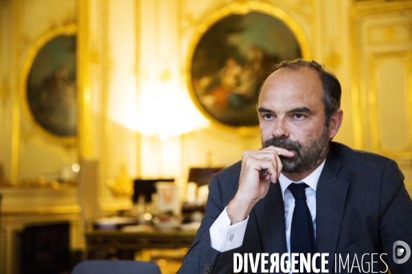 Entretien avec le premier ministre Edouard PHILIPPE dans son bureau de l Hôtel Matignon.