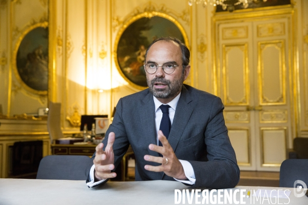 Entretien avec le premier ministre Edouard PHILIPPE dans son bureau de l Hôtel Matignon.