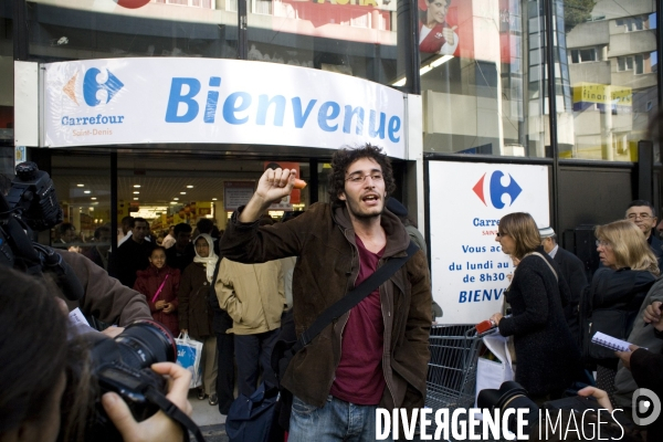 Action de l Appel et la Pioche au Carrefour de Saint-Denis Basilique