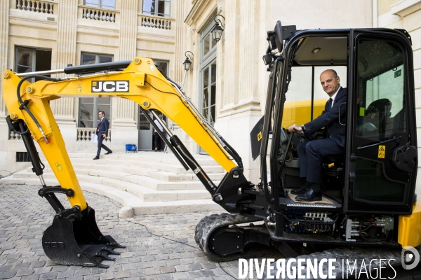 Jean-Michel BLANQUER lance l opération   transformer le lycée professionnel 