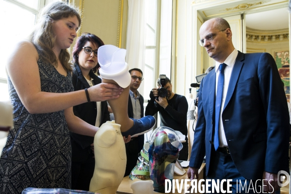 Jean-Michel BLANQUER lance l opération   transformer le lycée professionnel 