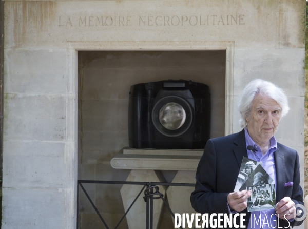 Les tombes  people  du pere lachaise