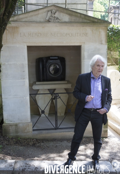 Les tombes  people  du pere lachaise