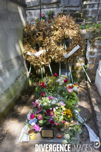 Les tombes  people  du pere lachaise