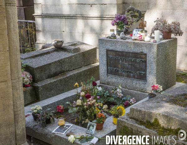 Les tombes  people  du pere lachaise