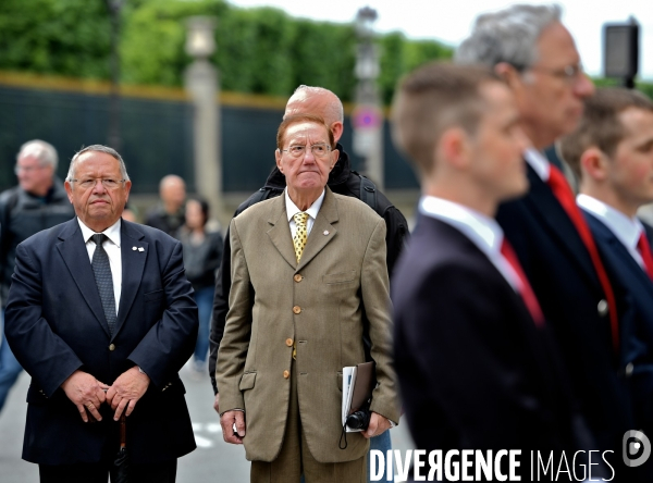 Défilé du Parti Nationaliste Français pour rendre hommage à Jeanne d Arc