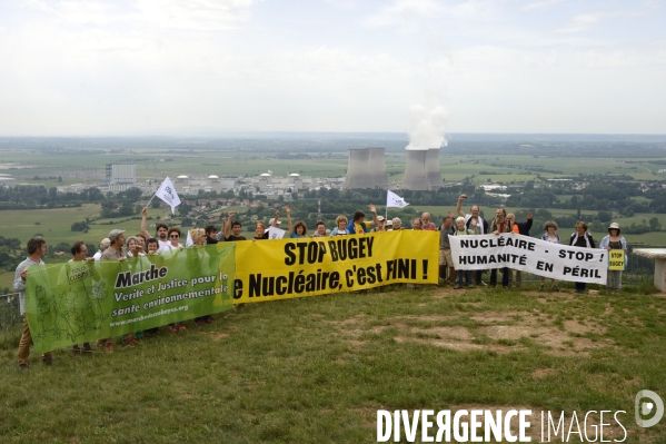 Tous Cobayes , marche antinucléaire Vérité et Justice pour la santé environnementale à la centrale du Bugey