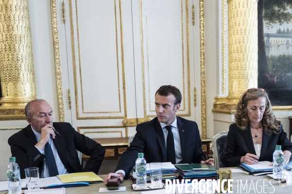 Séminaire gouvernemental au palais de l Elysée.