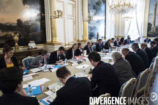 Séminaire gouvernemental au palais de l Elysée.