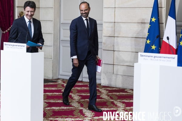 Séminaire gouvernemental au palais de l Elysée.