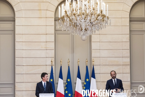 Séminaire gouvernemental au palais de l Elysée.