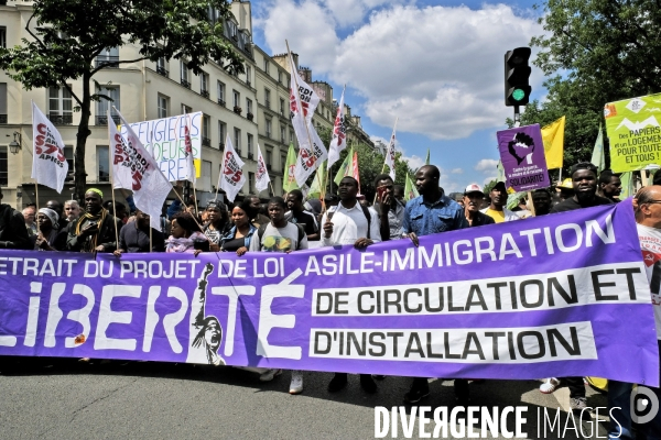 Manifestation Contre la Loi Asile-Immigration de Collomb et President Emmanuel Macron.  Demonstration Against the Asylum-Immigration Law of Collomb and President Emmanuel Macron.