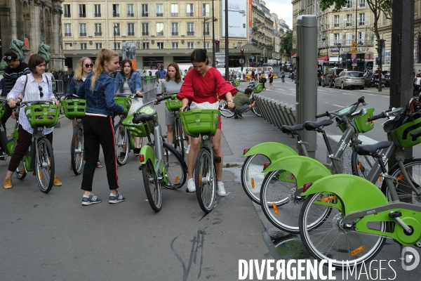 Vélib Métropole, Vélo en libre-service à Paris. Velib Metropole self-service public bicycle rental.