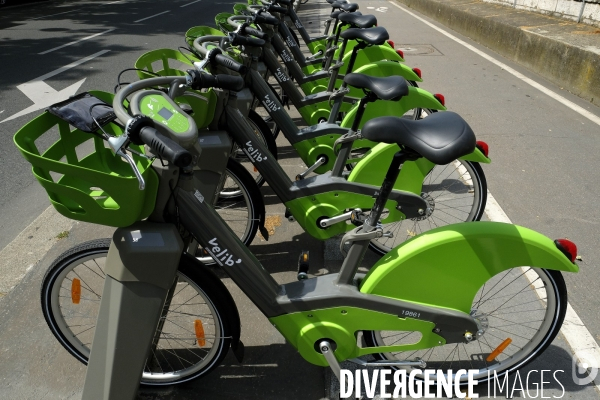 Vélib Métropole, Vélo en libre-service à Paris. Velib Metropole self-service public bicycle rental.