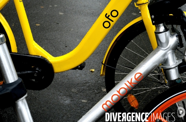 Ofo (jaune) véloÊen libre-service. Ofo (yellow) bicycle Chinese bike-sharing service.