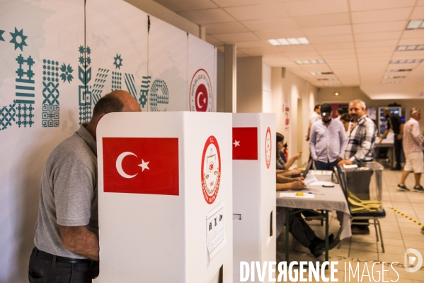 Elections Turquie. Bureau de vote du consulat Turc à Strasbourg