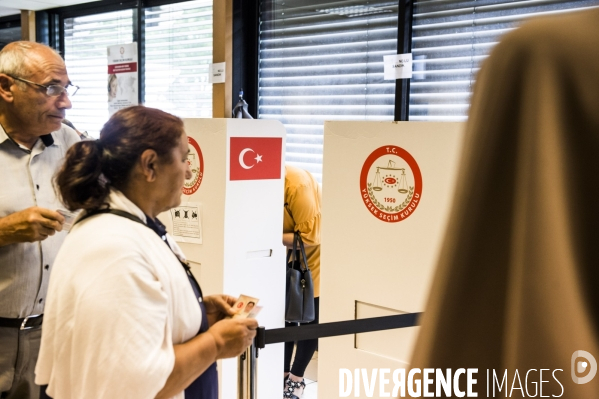 Elections Turquie. Bureau de vote du consulat Turc à Strasbourg