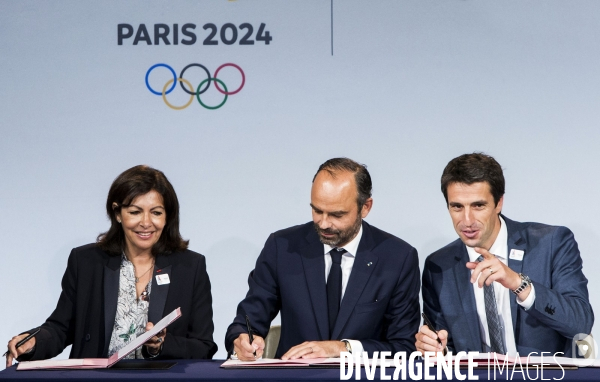 Signature du protocole d organisation des Jeux Olympiques et Paralympiques 2024