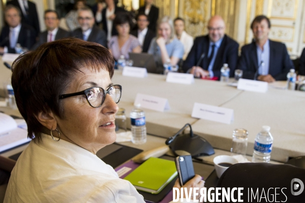 Réunion de sortie du Glyphosate entre syndicats, ministères et industriels.