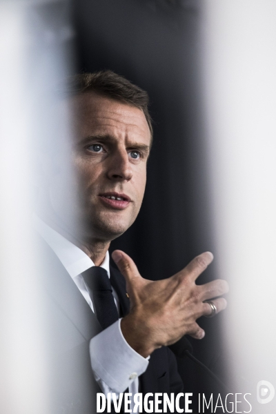 Emmanuel Macron, Finistère.