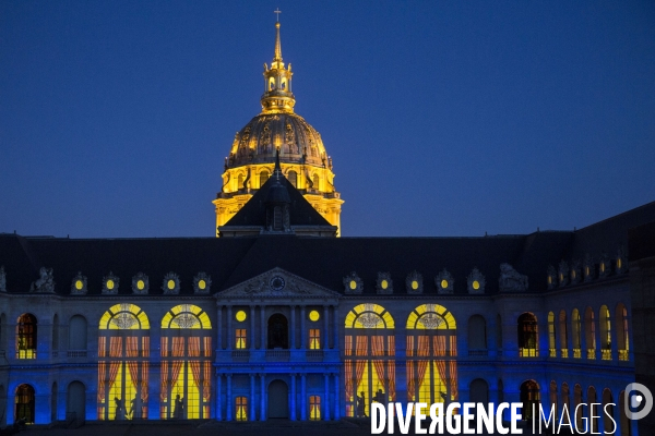 Spectacle La nuit aux Invalides dans la cour d honneur de l Hôtel des Invalides.