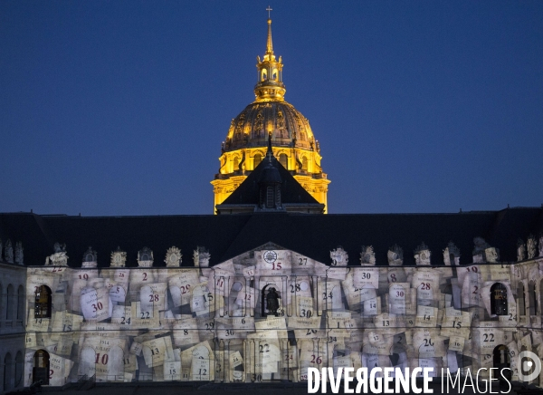 Spectacle La nuit aux Invalides dans la cour d honneur de l Hôtel des Invalides.