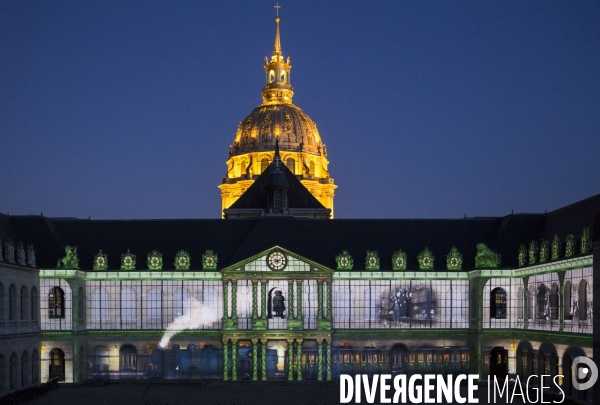 Spectacle La nuit aux Invalides dans la cour d honneur de l Hôtel des Invalides.