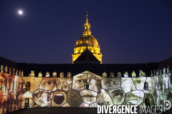 Spectacle La nuit aux Invalides dans la cour d honneur de l Hôtel des Invalides.