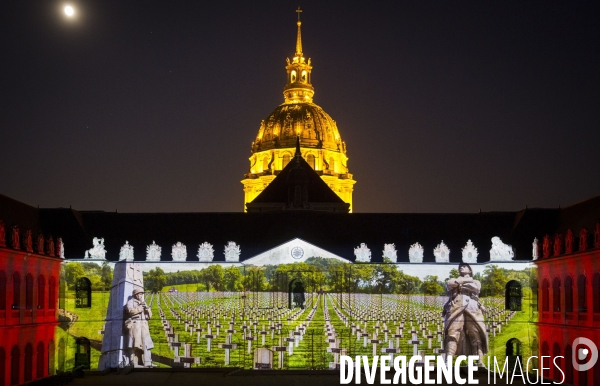 Spectacle La nuit aux Invalides dans la cour d honneur de l Hôtel des Invalides.