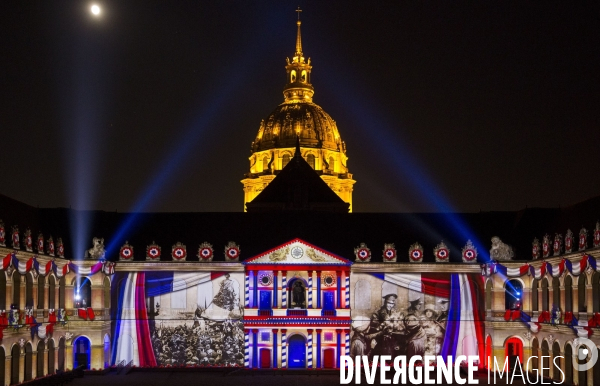 Spectacle La nuit aux Invalides dans la cour d honneur de l Hôtel des Invalides.