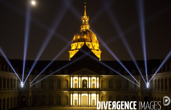 Spectacle La nuit aux Invalides dans la cour d honneur de l Hôtel des Invalides.