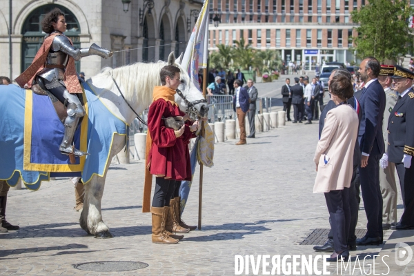 Edouard Philippe à la Fête de Jeanne d Arc à Orléans