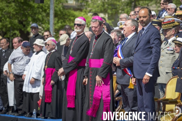 Edouard Philippe à la Fête de Jeanne d Arc à Orléans