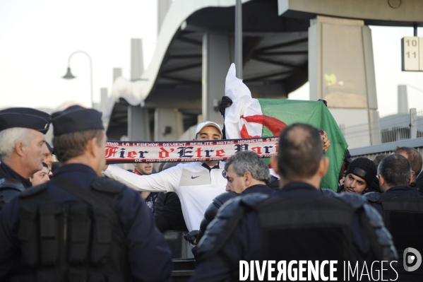 Arrivée des supporters parisiens en gare d Aubagne.