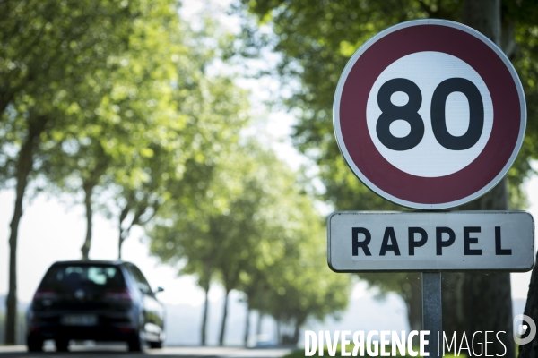 La vitesse sur les routes sans séparateur central passe de 90 à 80 km/h à partir du 1er juillet 2018